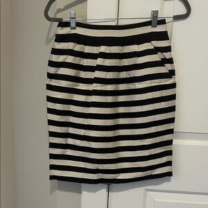 Banana Republic Black and Cream Striped Pencil Skirt